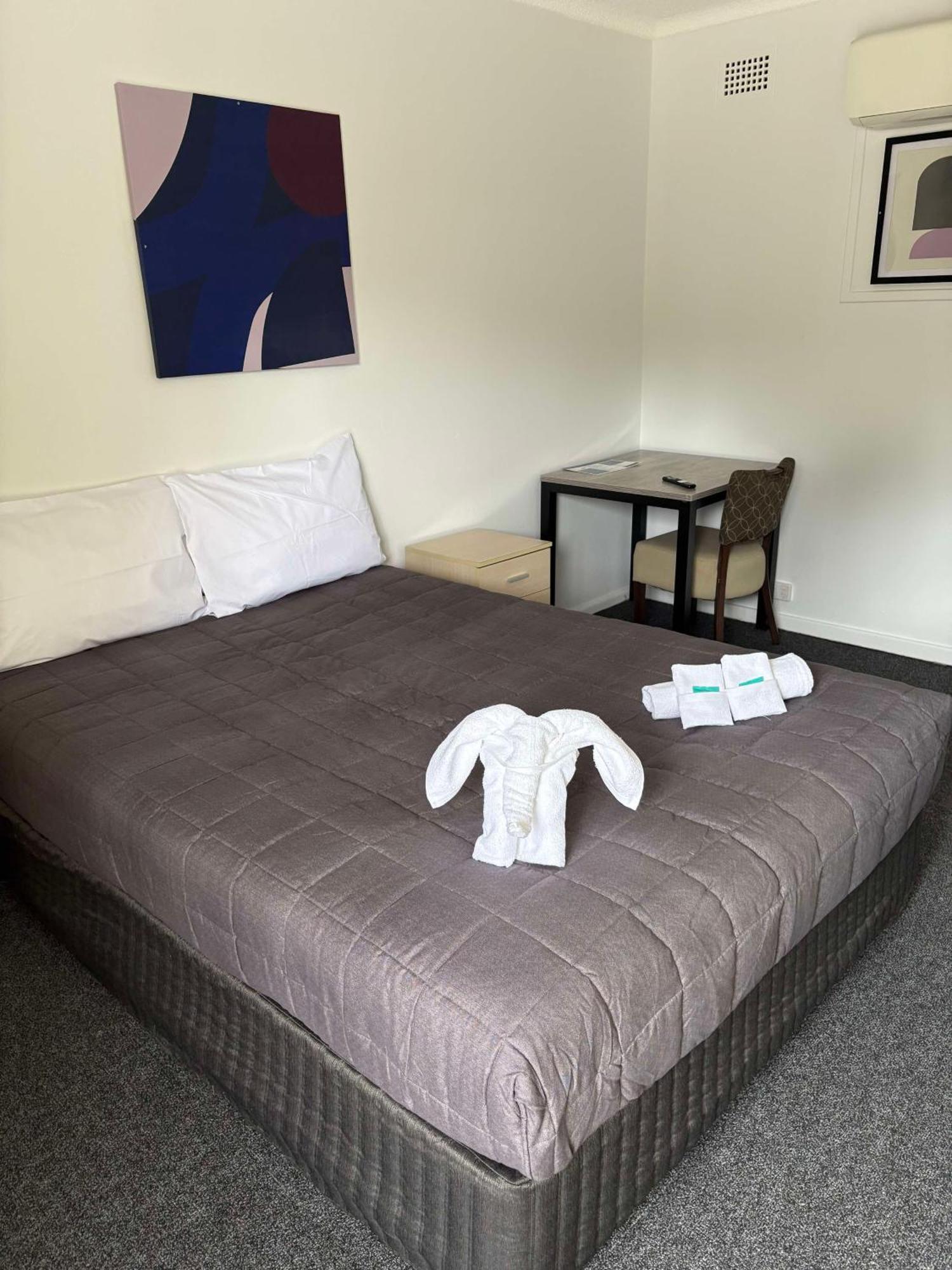 Manning River Motel 塔里 外观 照片