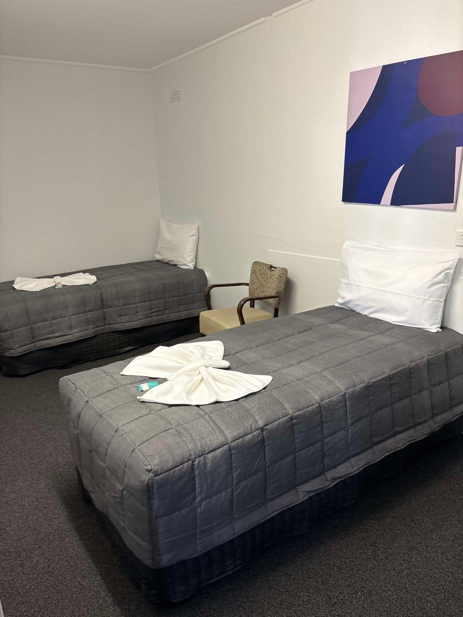 Manning River Motel 塔里 外观 照片