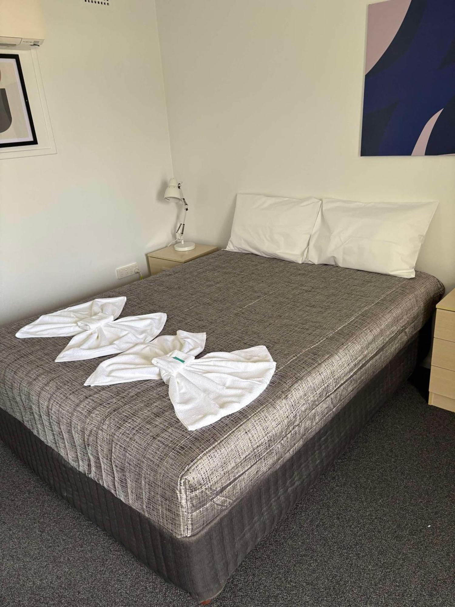 Manning River Motel 塔里 外观 照片