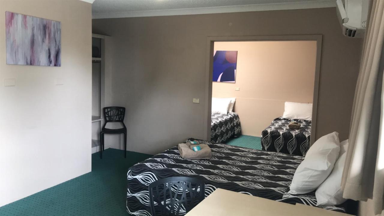 Manning River Motel 塔里 外观 照片