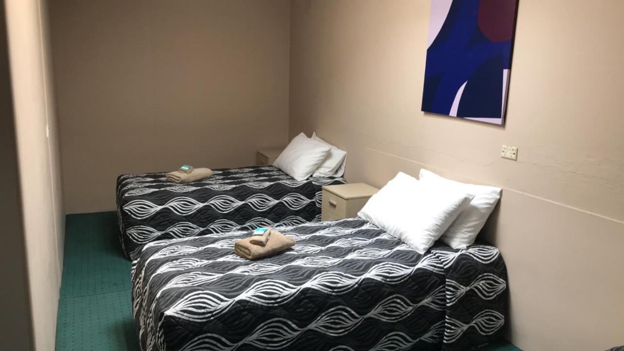 Manning River Motel 塔里 外观 照片